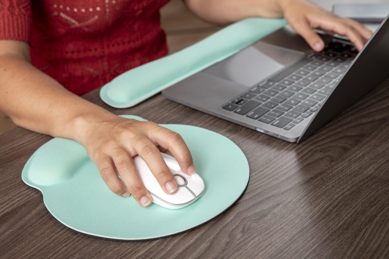 Dive into a Relaxing Typing Experience with Silicone Wrist Rest for ...